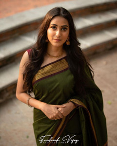 SEASON FAB Self Design, Applique, Blocked Printed, Checkered Banarasi Jacquard, Art Silk Saree