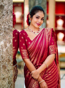 ZILVIRA Woven Kanjivaram Jacquard, Art Silk Saree
