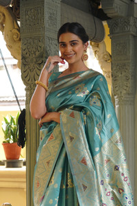 SUBHAM Woven, Embellished Banarasi Silk Blend Saree