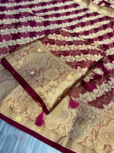 Banaras silk palace Woven Banarasi Organza Saree