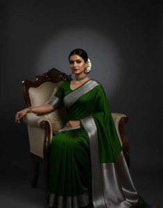 Tilfelle Woven Banarasi Satin Saree