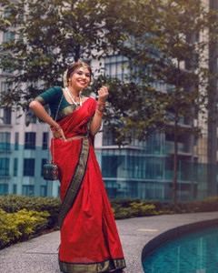 KREZVI Self Design, Printed, Striped, Embroidered, Woven, Floral Print Kanjivaram Jacquard, Pure Silk Saree