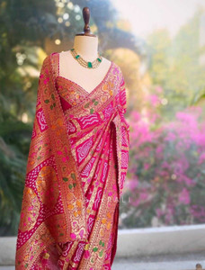 Gajj kesari Woven, Printed Bandhani Pure Silk Saree
