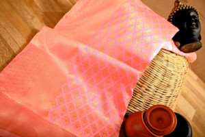 PITHAVADIWALA Woven, Animal Print, Embroidered, Floral Print, Hand Painted, Printed, Solid/Plain, Applique Kanjivaram Jacquard, Pure Silk Saree