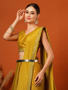 VILLAGIUS Embellished, Woven Bollywood Silk Blend Saree