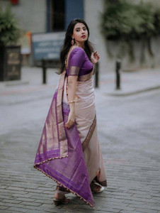 AAINA CREATION Woven Kanjivaram Pure Silk, Art Silk Saree