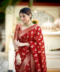 ZILVIRA Woven Banarasi Jacquard, Art Silk Saree