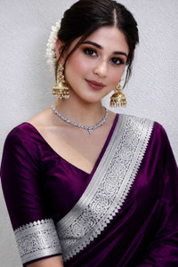 Tilfelle Woven Banarasi Satin Saree