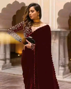 J P FASHION एम्ब्रॉइडरेड बॉलीवुड वेल्वेट साड़ी