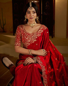 GRUHNAREE Embroidered Bollywood Satin Saree
