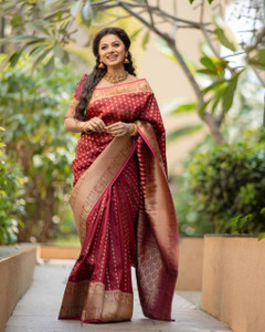 Bansari Textiles Embellished, Applique, Self Design, Woven Banarasi Jacquard, Art Silk Saree