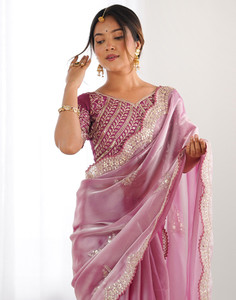 Samah एम्बेलिश्ड, एम्ब्रॉइडरेड बॉलीवुड ओर्गेंज़ा साड़ी