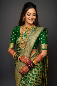 GORAL Embellished, Self Design, Woven Kanjivaram Art Silk, Jacquard Saree