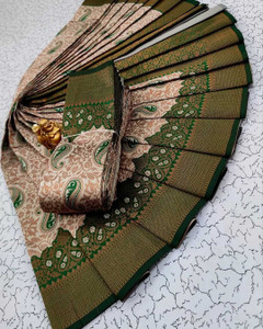 DEV SHREE SILK Woven, Striped Bollywood Jacquard Saree
