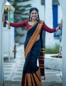 SuperLaxmi Woven Narayanpet Cotton Silk, Cotton Blend Saree