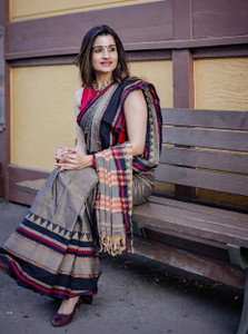 chhanda handloom sarees Self Design Bollywood Handloom Cotton Blend Saree