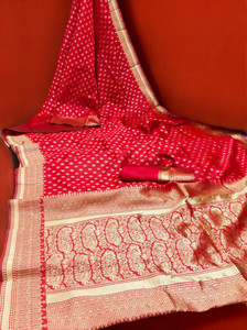 Pikham Woven Kanjivaram Silk Blend, Jacquard Saree