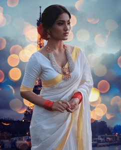 Ma Ladvi Woven Kasavu Art Silk Saree
