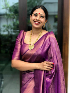 AVANTIKA FASHION Woven Kanjivaram Pure Silk, Art Silk Saree