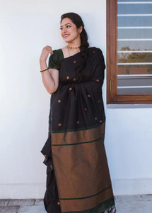 het designer studio Self Design, Paisley, Digital Print, Blocked Printed, Woven, Graphic Print, Checkered Banarasi Jacquard, Art Silk Saree