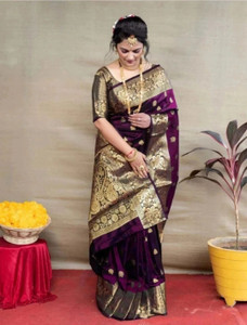 TIGERSNAKE Woven Kasavu Silk Blend Saree