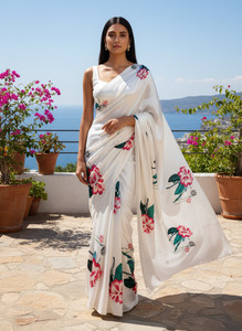 AVANSHEE Printed, Floral Print Bollywood Satin Saree