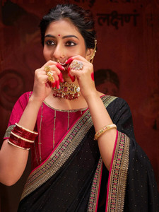 Sareemall Embellished Bollywood Silk Blend Saree