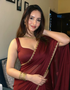 Tokyo Fashion Solid/Plain Daily Wear Silk Blend Saree