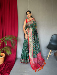 Divastri Solid/Plain Banarasi Art Silk Saree