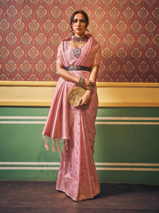 Tasrika Woven Kanjivaram Silk Blend Saree