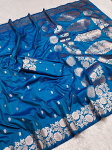 VISVASTA Woven, Printed, Embellished Banarasi Jacquard, Silk Blend Saree