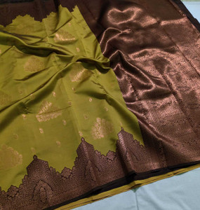 HouseOfCommon Woven Kanjivaram Jacquard, Art Silk Saree