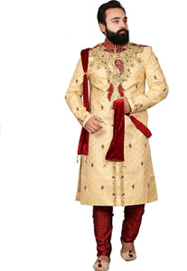 डायमंड स्टाइल एम्बेलिश्ड शेरवानी