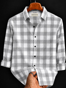 Waridashi Men Grey, White Striped Shirt - Image 4