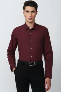 PETER ENGLAND Men Solid Formal Maroon Shirt