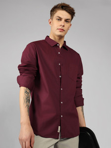 Brown Deer Men Solid Formal Maroon Shirt