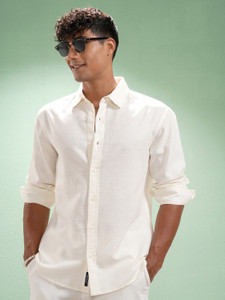 HIGHLANDER Men Self Design Casual White Shirt