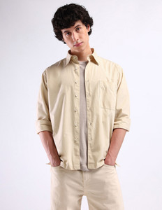FLYING MACHINE Men Solid Casual Beige Shirt