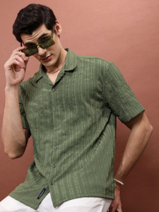 HIGHLANDER Men Solid Casual Green Shirt