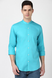 PETER ENGLAND Men Solid Casual Blue Shirt