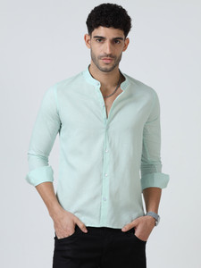 Resiro Men Solid Casual Light Green Shirt