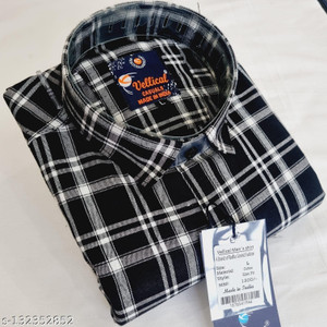 Vellical Men Checkered Casual Black Shirt