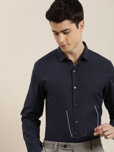 INVICTUS Men Solid Formal Blue Shirt