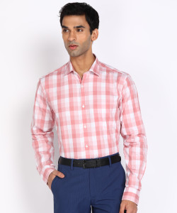 PARK AVENUE Men Checkered Formal Pink Shirt