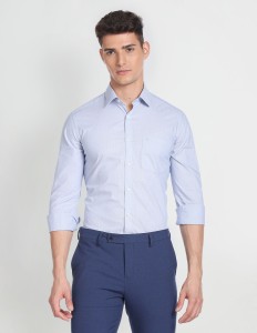 light blue shirt pink pants pastel melina Georgiadou a muse in u   Longchamp Gucci Nike