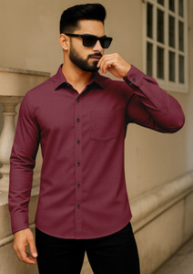 AITAVIKOVERSEAS Men Solid Casual Maroon Shirt