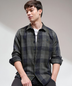 HIGHLANDER Men Checkered Casual Multicolor Shirt