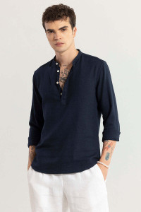 Snitch Men Solid Straight Kurta