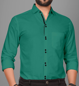 Voroxy Men Solid Formal Green Shirt