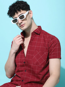 Voroxy Men Checkered Casual Red Shirt